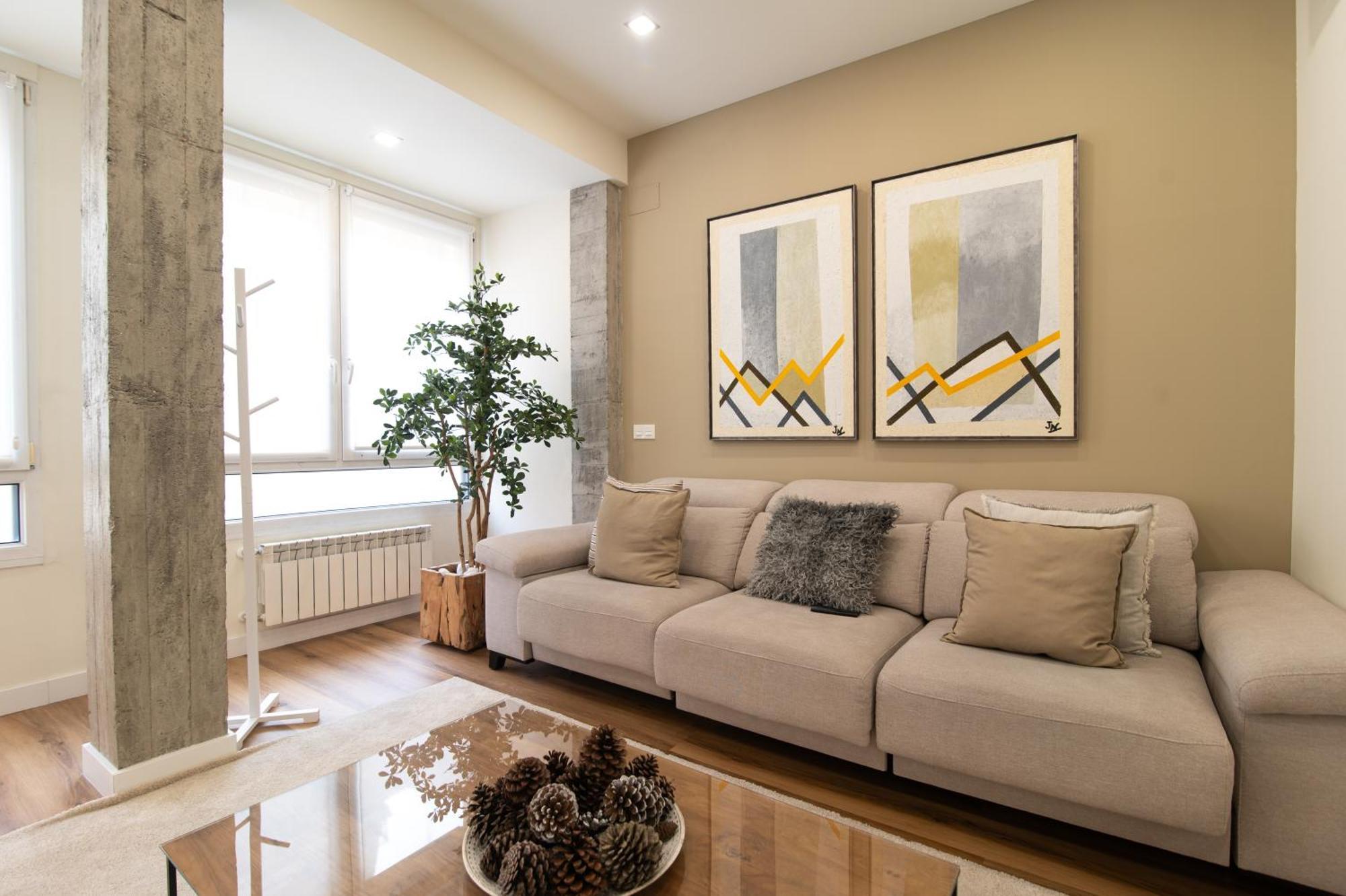 Apartment Mirakruz With Ac License Ess01902 *